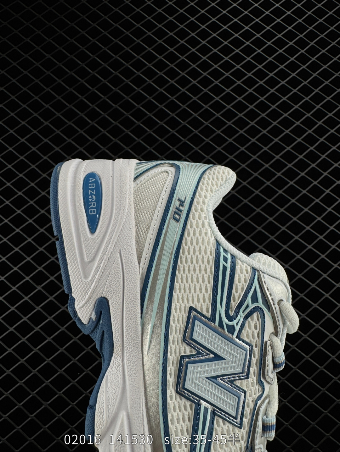 New Balance MR740 NB